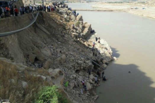 سقوط پراید به رودخانه کشکان/ سه کشته و مجروح برجای ماند