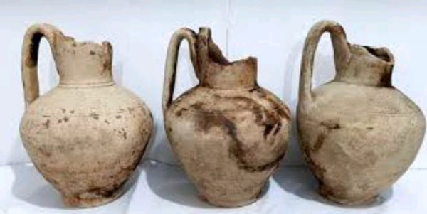 کشف کوزه سفالی ۵ هزار سال قبل از دوره مفرغ در اشترینان