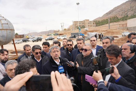 استاندار لرستان: ساخت ورزشگاه لُر آرنا از پیشرفت مطلوبی برخوردار است/ تامین زیرساخت‌های ضروری به موازات پیشرفت پروژه