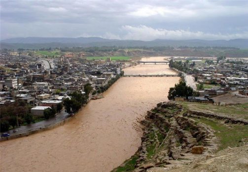 رودخانه کشکان طغیان کرد/ تردد در محور پلدختر-خرم‌آباد ممنوع شد