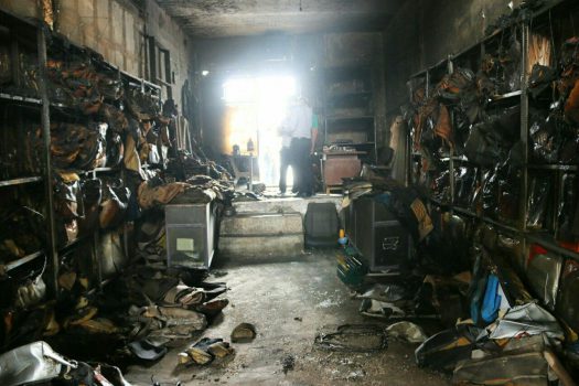 حریق فروشگاه و تولیدی کف‌پوش در خرم‌آباد