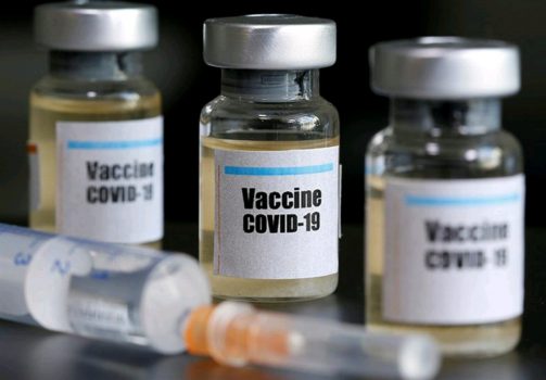 نیمی از کادر درمان استان لرستان واکسینه شدند