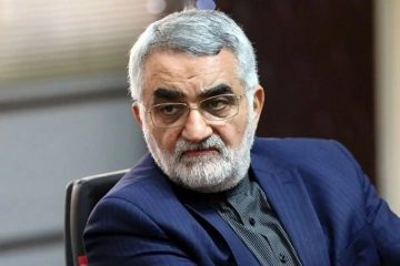 علاءالدین بروجردی: سفرای تروئیکای اروپا از کشور اخراج شوند؛ تمام همکاری‌های اقتصادی با این کشورها را معلق نگه داریم