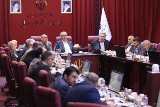 در نشست هم اندیشی اعضای کمیسیون اقتصادی مجلس با دکتر مدنی زاده صورت گرفت؛ گزارش عملکرد ۱۰۰ روزه وزیر اقتصاد به نمایندگان مردم در نشست هم اندیشی اعضای کمیسیون اقتصادی مجلس با دکتر مدنی زاده صورت گرفت؛ گزارش عملکرد ۱۰۰ روزه وزیر اقتصاد به نمایندگان مردم