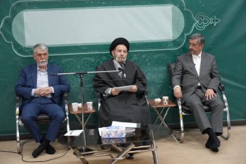 استاندار لرستان:  مسیر وفاق برای بهبود معیشت و تقویت سرمایه اجتماعی در حال اجراست/ کسب توفیق در زمینه بهبود معیشت مردم