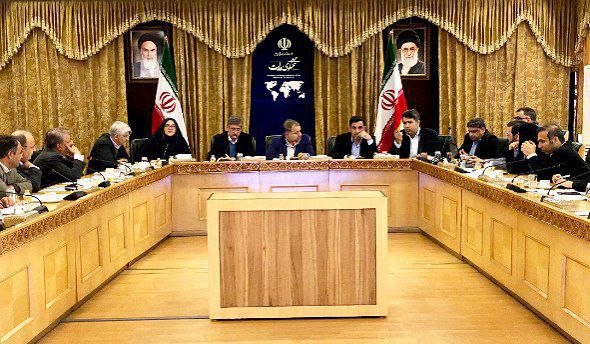 استاندار لرستان خبر داد: اخذ موافقت اولیه تأمین اعتبار ابرپروژه راه آهن دورود-خرم آباد-اندیمشک