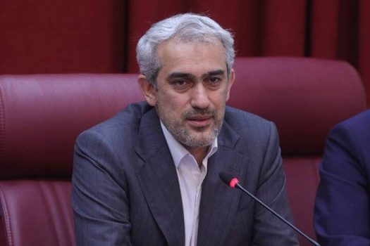 وزیر امور اقتصادی و دارایی خبر داد: سه تصمیم کلیدی سران قوا برای تسهیل امور مالیاتی اصناف و مشاغل کشور