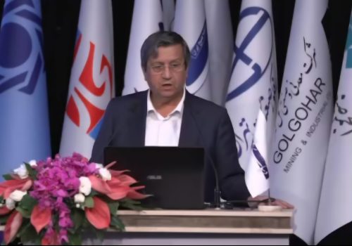همتی: اجازه اضافه‌برداشت به بانک‌ها نمی‌دهیم